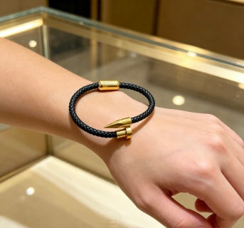 Gucci GG Horn Charm Leather Wrap Bracelet